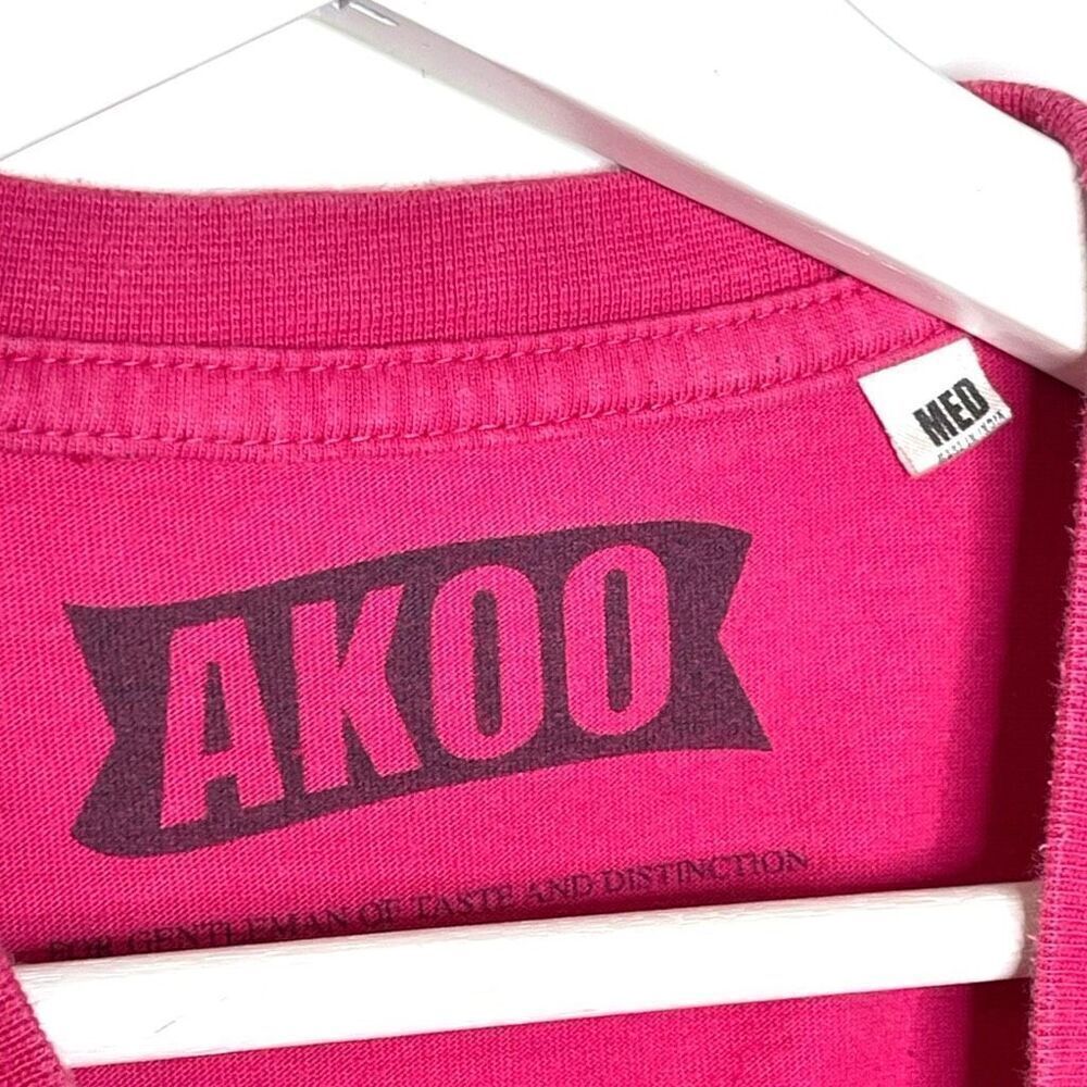 Akoo Don't Let This World Tame You Pink Short Sleeve T-shirt Women’s Size Medium - Picture 8 of 9